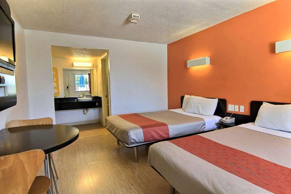 Motel 6-Swift Current, Sk Δωμάτιο φωτογραφία