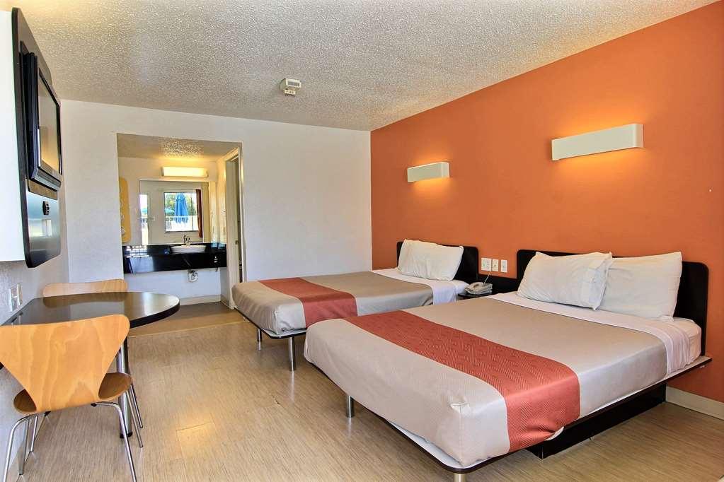 Motel 6-Swift Current, Sk Δωμάτιο φωτογραφία