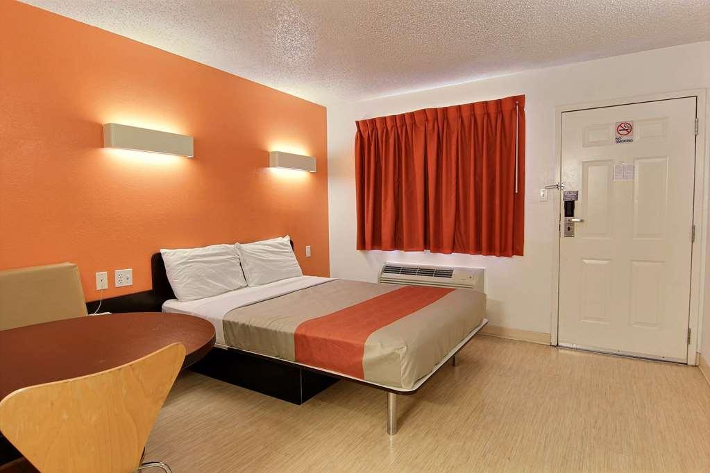 Motel 6-Swift Current, Sk Δωμάτιο φωτογραφία