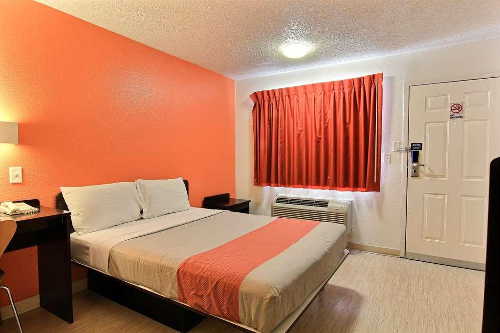 Motel 6-Swift Current, Sk Δωμάτιο φωτογραφία